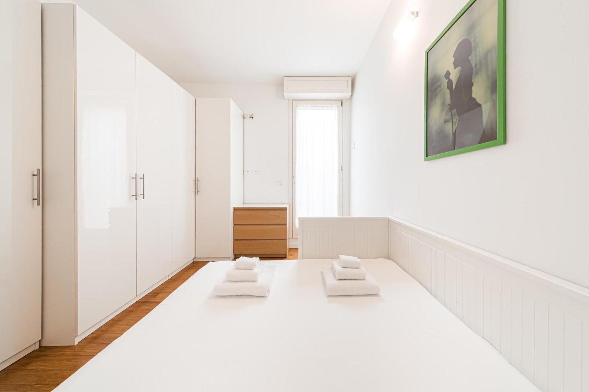 Nettuno Apartment - Private Garden In Bologna Center Экстерьер фото
