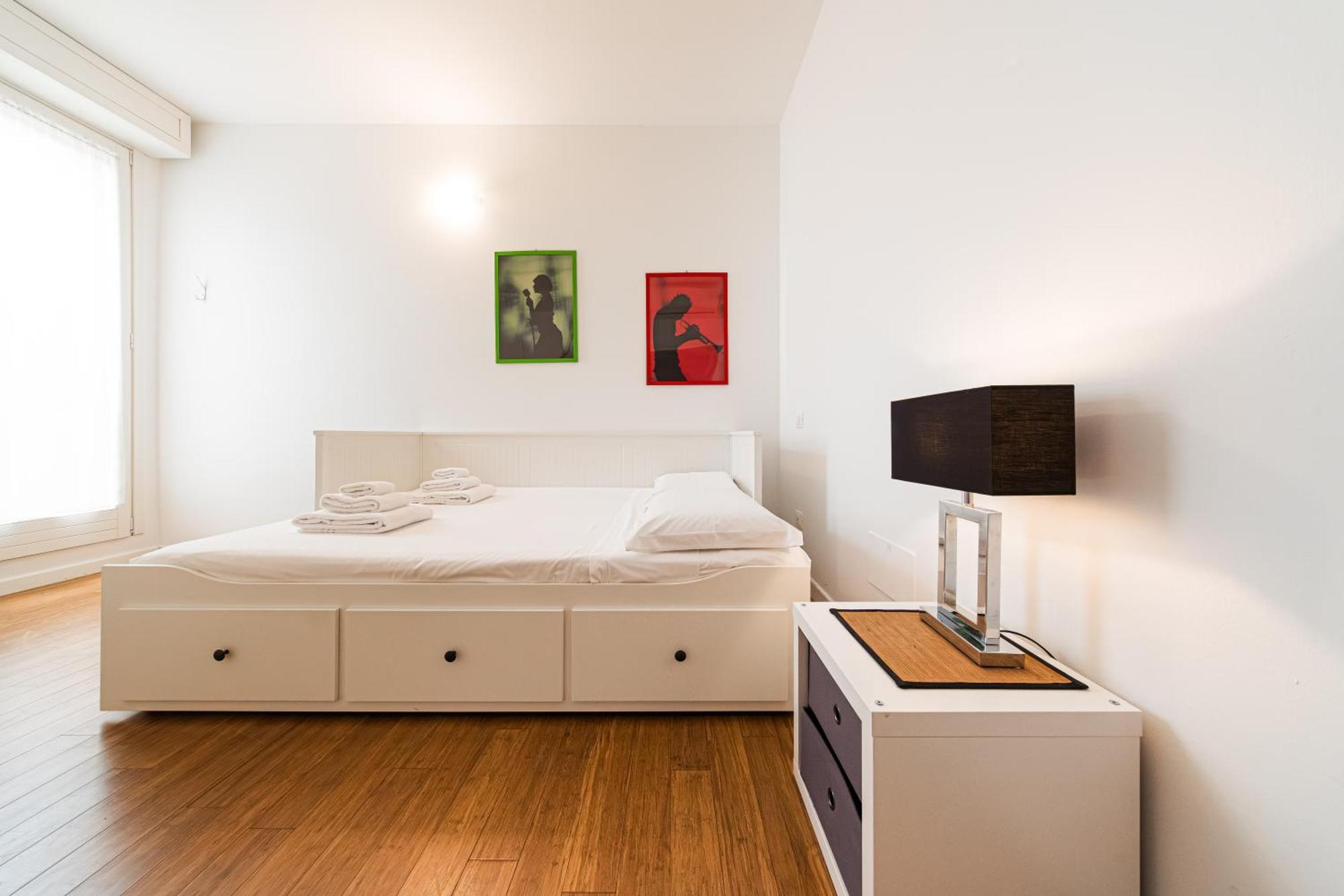 Nettuno Apartment - Private Garden In Bologna Center Экстерьер фото